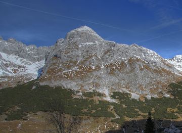 austria/karwendel-mountains/landmark/grabenkarspitze