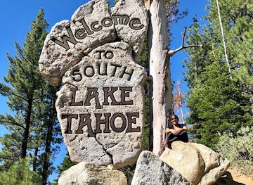 nevada/lake-tahoe/landmark/lake-tahoe-sign