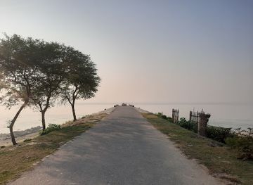 bangladesh/rajshahi/landmark/nobogonga-i-badh-rajshahi