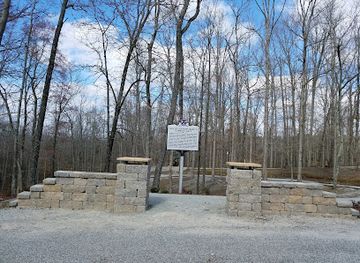 tennessee/duck-river-valley/landmark/patsy-cline-plane-crash-memorial