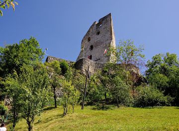slovenia/velenje/landmark/grad-salek-schallegg