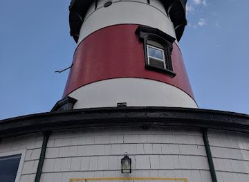 rhode-island/east-bay/landmark/borden-flats-lighthouse