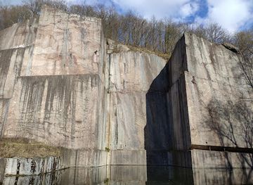 belgium/fagne-famenne/landmark/beauchateau-senzeille