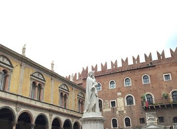 italy/veneto/landmark/loggia-del-consiglio