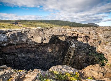 iceland/westfjords/landmark/the-cave-vidgelmir