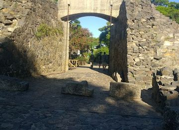 uruguay/colonia/landmark/gallery-of-sighs