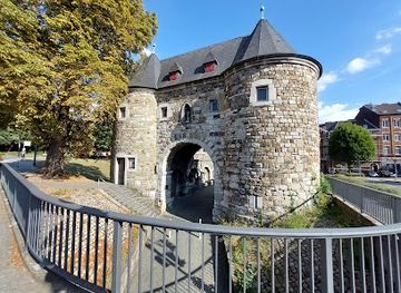 belgium/limburg/landmark/ponttor