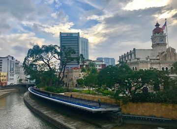 malaysia/klang-valley/landmark/masjid-jamek-pedestrian-bridge