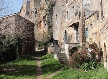 vatican-city/apostolic-palace/landmark/calcata-vecchia