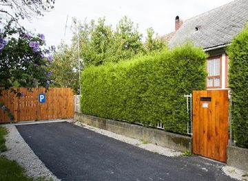 hungary/orseg/landmark/or-seg-vendeghaz-es-or-segi-orangyal-mezeskalacs