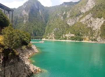 montenegro/piva/landmark/mratinje-dam