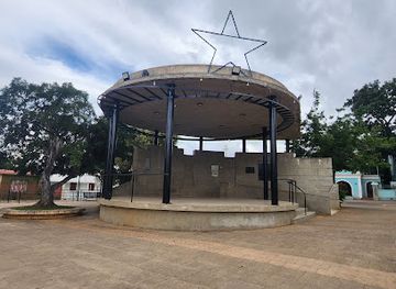 puerto-rico/vieques/landmark/plaza-publica-de-vieques-luis-munoz-rivera