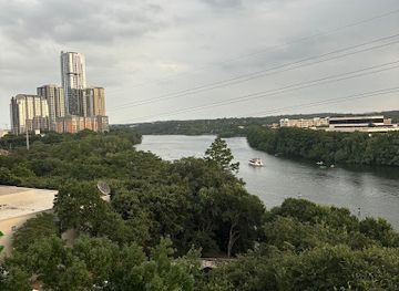 texas/austin/south-congress/landmark/south-congress-bridge