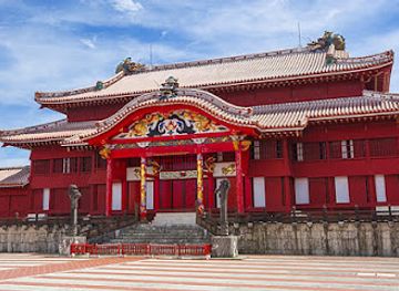 japan/okinawa/landmark/shuri-castle