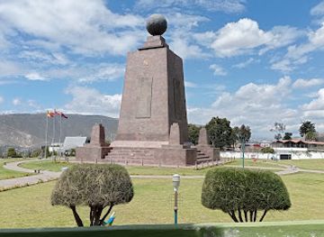 ecuador/quito/landmark/middle-of-the-world-city