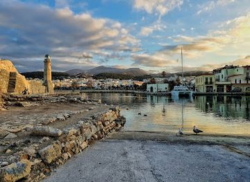 greece/rethymno/landmark/venetian-harbour