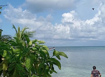 guatemala/livingston/landmark/playa-blanca