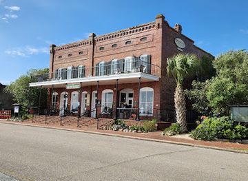 florida/apalachicola/landmark/the-consulate-suites