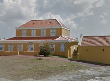 curacao/willemstad/landmark/plantation-house-rooi-catootje