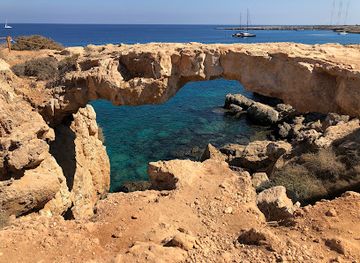 cyprus/famagusta-district/landmark/crow-s-arch