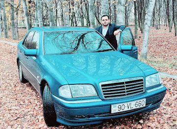 azerbaijan/yevlakh/landmark/hesenov-nicat