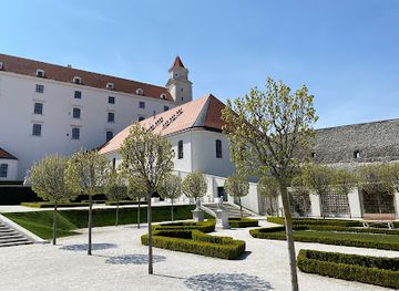 slovakia/bratislava/bratislava-castle-hrad/landmark/baroque-garden