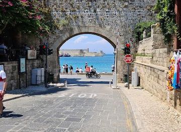turkiye/marmaris/landmark/panayia-gate-virgin-mary