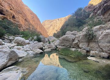 oman/wadi-bani-khalid/landmark/wadi-shab-cave