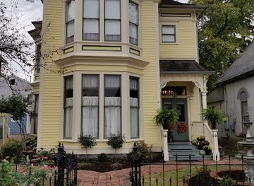 illinois/southern-illinois/landmark/historic-hull-house