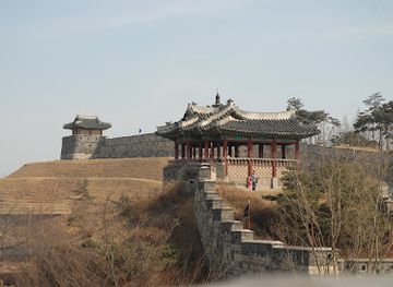 south-korea/suwon/landmark/dongbukgongsimdon-post