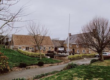 jersey/saint-john/landmark/l-auberge-the-farm-house