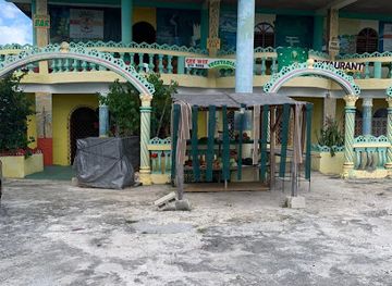 jamaica/treasure-beach/landmark/gee-wiz