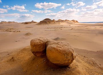 egypt/eastern-desert/landmark/watermelon-valley