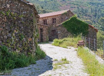 portugal/serra-da-lousa/landmark/lousitanea-liga-de-amigos-da-serra-da-lousa