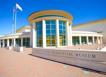 illinois/springfield/landmark/abraham-lincoln-presidential-library-and-museum