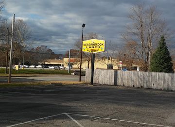 rhode-island/warwick/landmark/meadowbrook-lanes