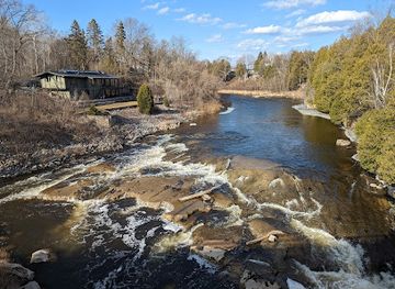 wisconsin/great-river-road/landmark/blues-trail-paramount-records-historical-landmark