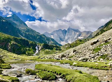 spain/pyrenees-mountains/landmark/pont-d-espagne