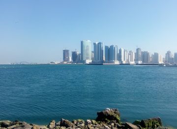 bahrain/amwaj-islands/landmark/dolphin-resort-bahrain