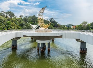 Taman Mahkota Jubli Emas