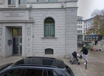 germany/hannover/landmark/ernst-august-platz-8