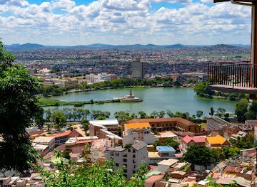 madagascar/antananarivo/anosy/landmark/lac-anosy