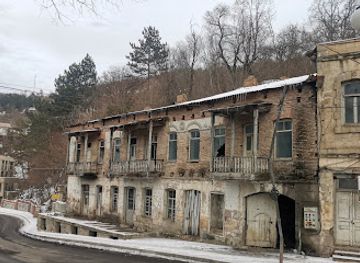 armenia/dilijan/landmark/old-soviet-building