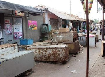 the-gambia/jokadu/landmark/bakau-fish-market
