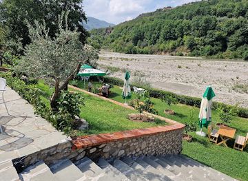 albania/dibra/landmark/bujtina-fllad-erzeni