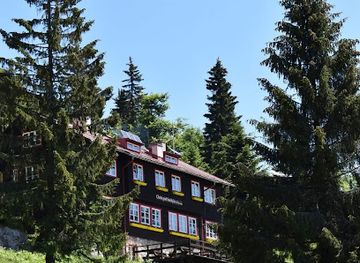 slovakia/mala-fatra-national-park/landmark/chata-pod-suchym