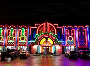 tennessee/pigeon-forge/landmark/rockin-raceway-arcade