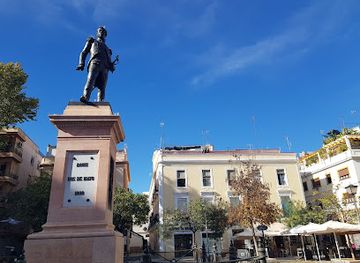spain/seville/landmark/monumento-a-luis-daoiz-y-torres