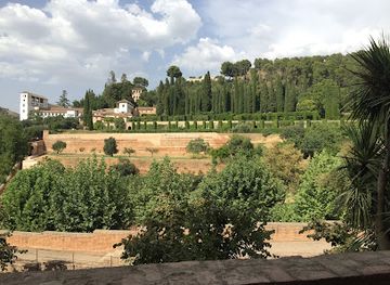 spain/granada/landmark/walk-of-the-tower