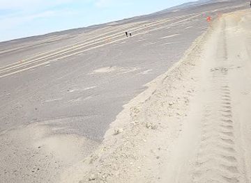 peru/paracas-national-reserve/landmark/paracas-crystal-beach